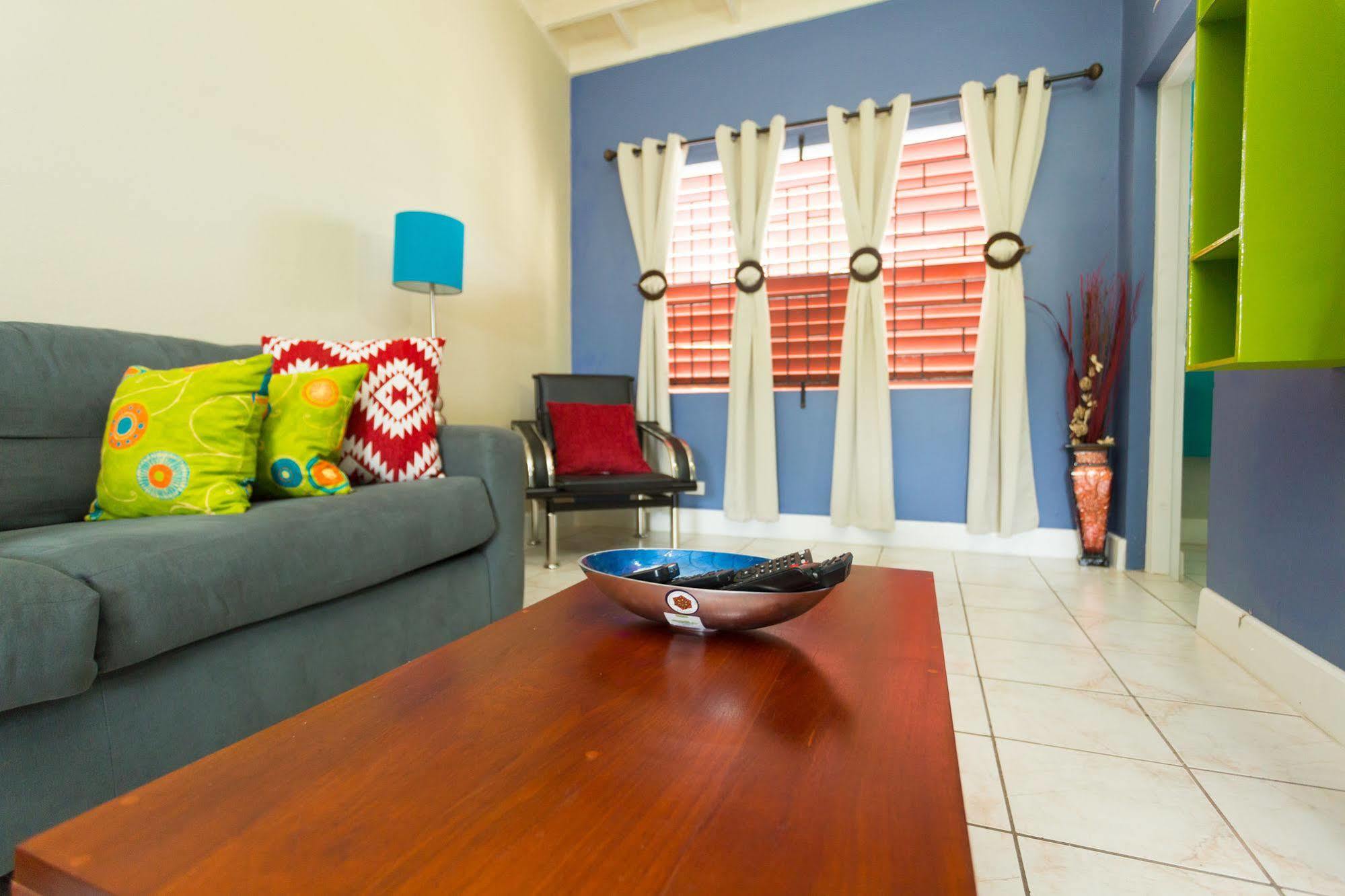 קינגסטון Casa Tamar Guest Apartment מראה חיצוני תמונה